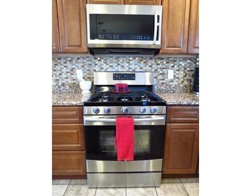 216 Mazarin St, Springfield, MA 01151 photo 9