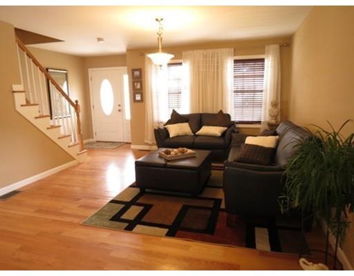 216 Mazarin St, Springfield, MA 01151 photo 5
