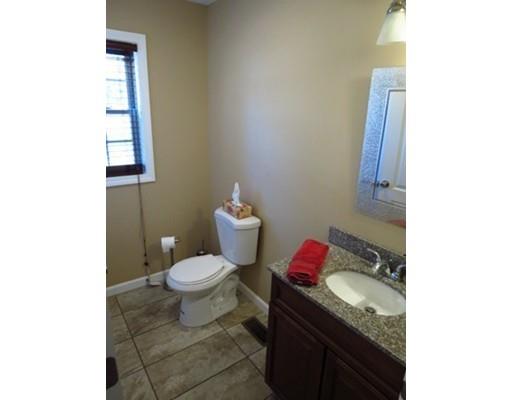 216 Mazarin St, Springfield, MA 01151 photo 12
