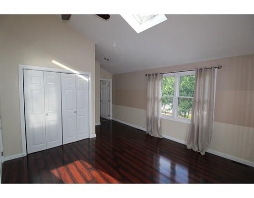 15 Elm Ave, Holbrook, MA 02343 photo 7