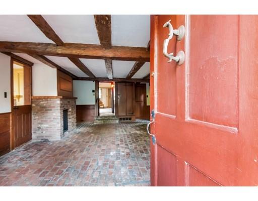 14 Leonard St, Gloucester, MA 01930 photo 3