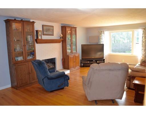 38 Lyons Rd, Dudley, MA 01571 photo 17