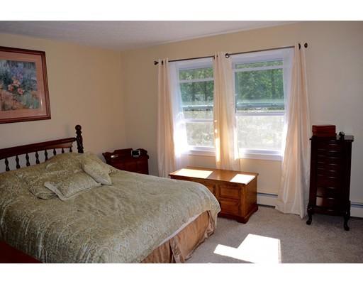 38 Lyons Rd, Dudley, MA 01571 photo 14
