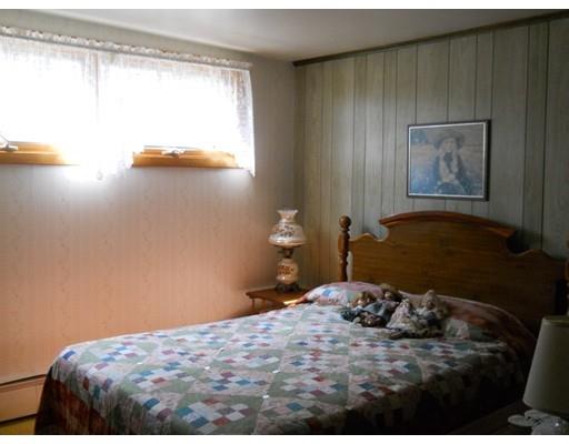 10 Groton St, Springfield, MA 01129 photo 7