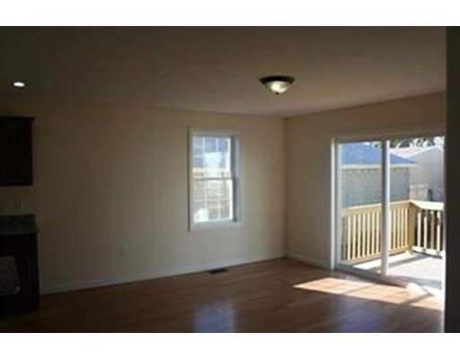488 Riverside Dr, Lawrence, MA 01841 photo 5