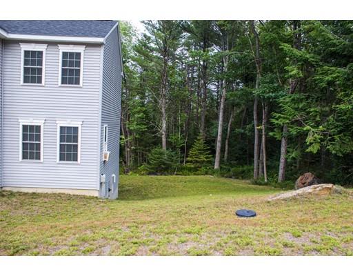 379 Leo Dr, Gardner, MA 01440 photo 3