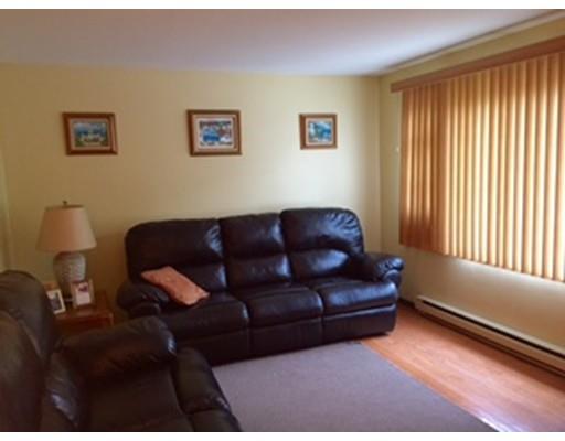 88 Cherry St, Gloucester, MA 01930 photo 5