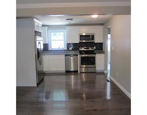 138 Endicott St, Springfield, MA 01118 photo 2