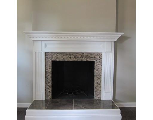 138 Endicott St, Springfield, MA 01118 photo 4