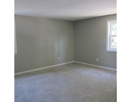 138 Endicott St, Springfield, MA 01118 photo 17