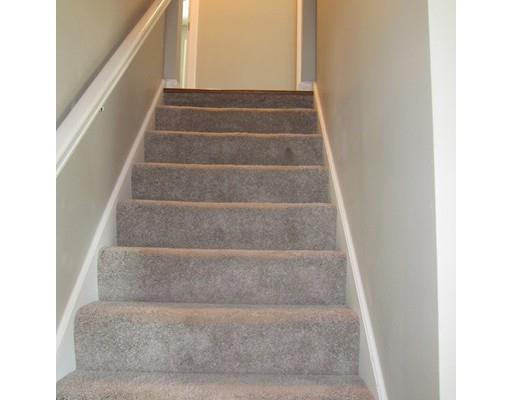 138 Endicott St, Springfield, MA 01118 photo 10