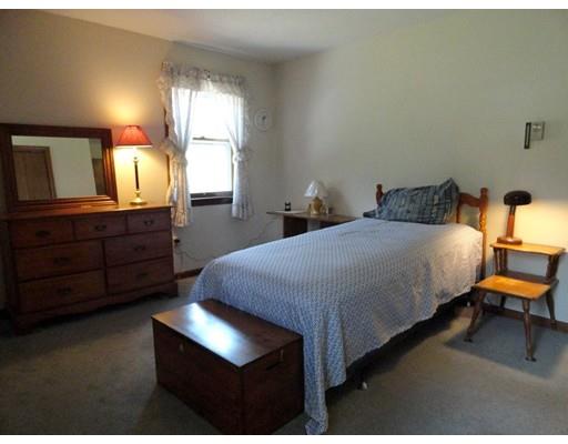 20 Pinta Cir, Springfield, MA 01104 photo 12