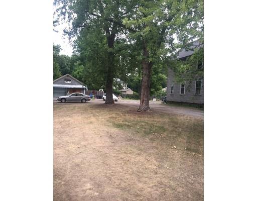 208 Britton St, Chicopee, MA 01020 photo 2