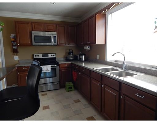 103 Edgewood St, Springfield, MA 01109 photo 3