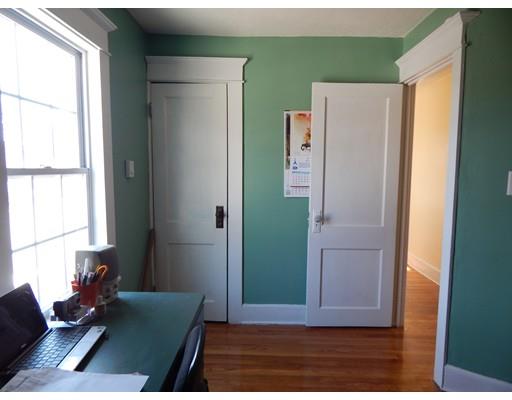 103 Edgewood St, Springfield, MA 01109 photo 16