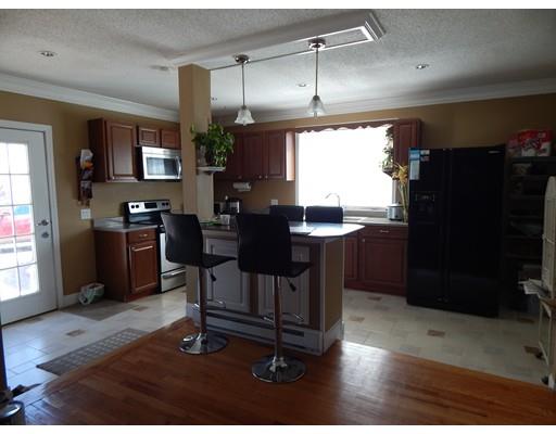 103 Edgewood St, Springfield, MA 01109 photo 5
