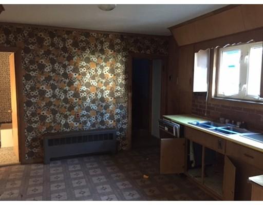 144 John St, Fall River, MA 02721 photo 4