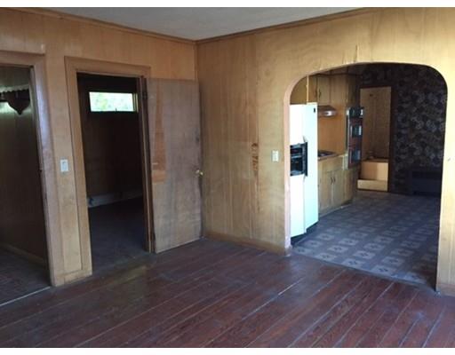 144 John St, Fall River, MA 02721 photo 3