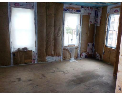 95 Austin St, Worcester, MA 01609 photo 6