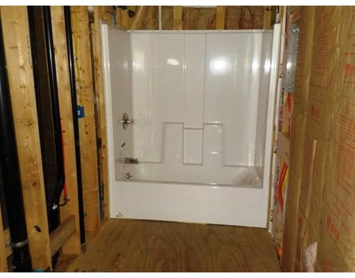 95 Austin St, Worcester, MA 01609 photo 8