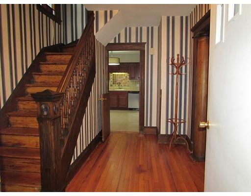 37 Barrison St, Springfield, MA 01109 photo 7
