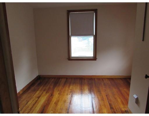 37 Barrison St, Springfield, MA 01109 photo 13