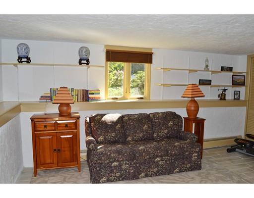2 Ratlin Rd, Marblehead, MA 01945 photo 11