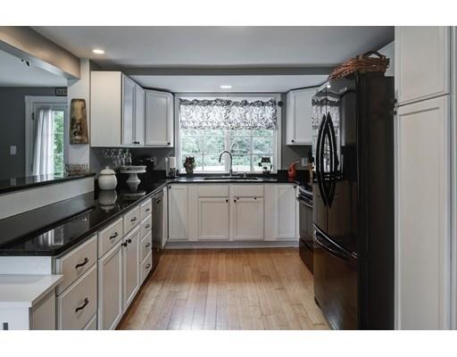 2 Northbridge St, Mendon, MA 01756 photo 17