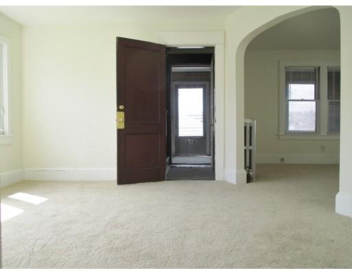 159 Meadow St, Chicopee, MA 01013 photo 4
