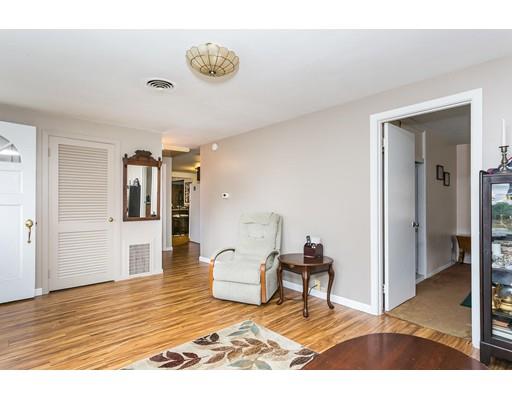 40 Rita St, Chicopee, MA 01020 photo 6