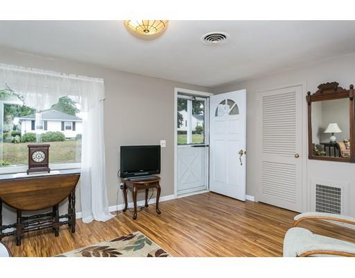 40 Rita St, Chicopee, MA 01020 photo 3