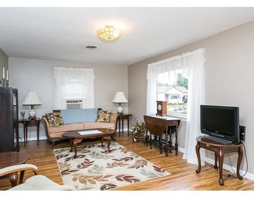 40 Rita St, Chicopee, MA 01020 photo 4