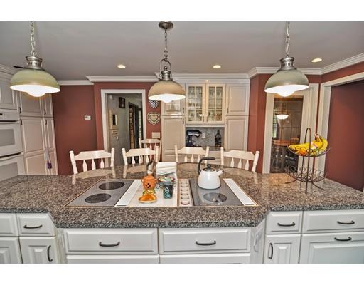 3 Joseph Rd, Mendon, MA 01756 photo 4