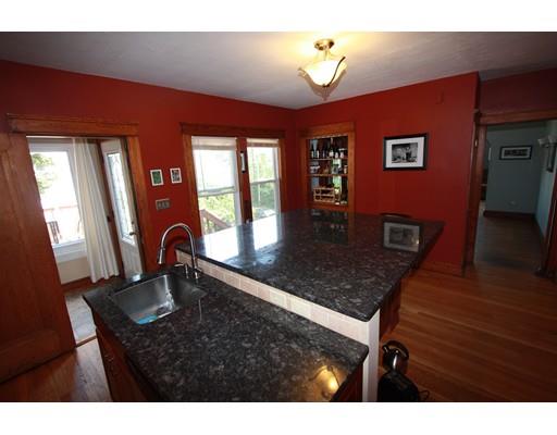 18 Johnson St, Worcester, MA 01604 photo 5