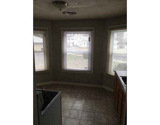 529 White St, Springfield, MA 01108 photo 13