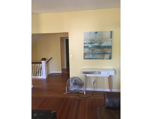 529 White St, Springfield, MA 01108 photo 8