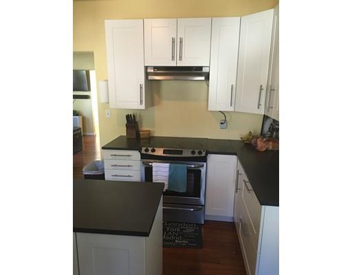 529 White St, Springfield, MA 01108 photo 4