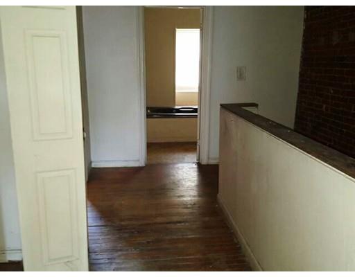 180 Maple St, Springfield, MA 01105 photo 4