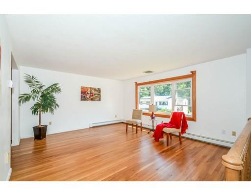42 Colburn Rd, Reading, MA 01867 photo 4