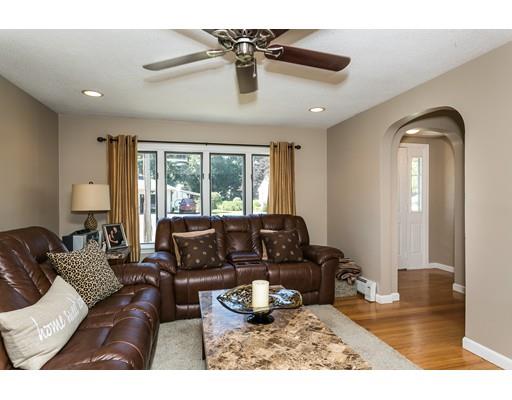 45 Oliver St, Easthampton, MA 01027 photo 9