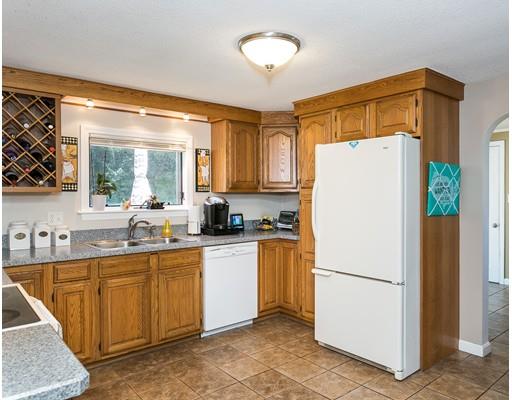 45 Oliver St, Easthampton, MA 01027 photo 13
