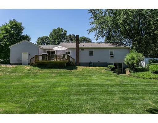 45 Oliver St, Easthampton, MA 01027 photo 4