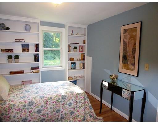 92 Hudson St, Springfield, MA 01118 photo 13