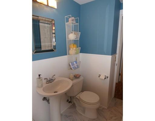 92 Hudson St, Springfield, MA 01118 photo 17