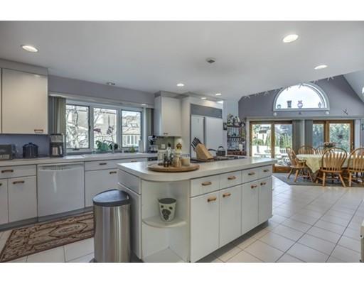 45 Gerald Rd, Marblehead, MA 01945 photo 13