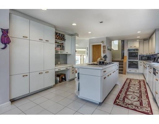 45 Gerald Rd, Marblehead, MA 01945 photo 11