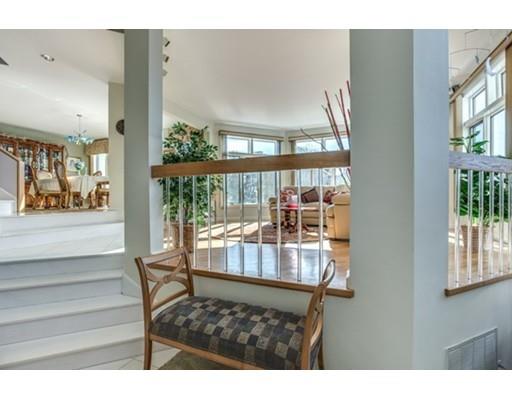 45 Gerald Rd, Marblehead, MA 01945 photo 5