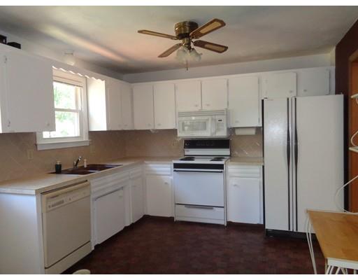 3 Wayne Ave, Dudley, MA 01571 photo 3