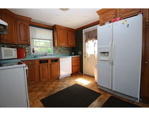 30 Staaf Rd, Saugus, MA 01906 photo 2