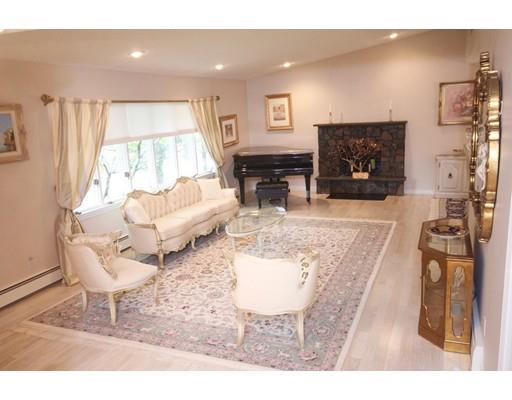 4 Yorkshire Rd, Marblehead, MA 01945 photo 3